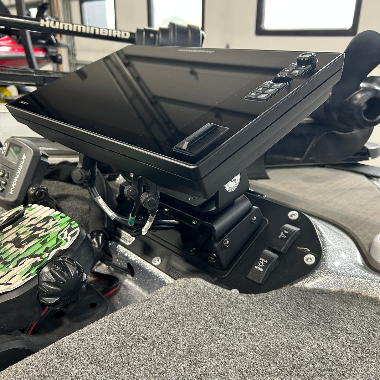 H.O.E. SINGLE BOW MOUNT SYSTEM - FALCON F185/F195 2016-2024+