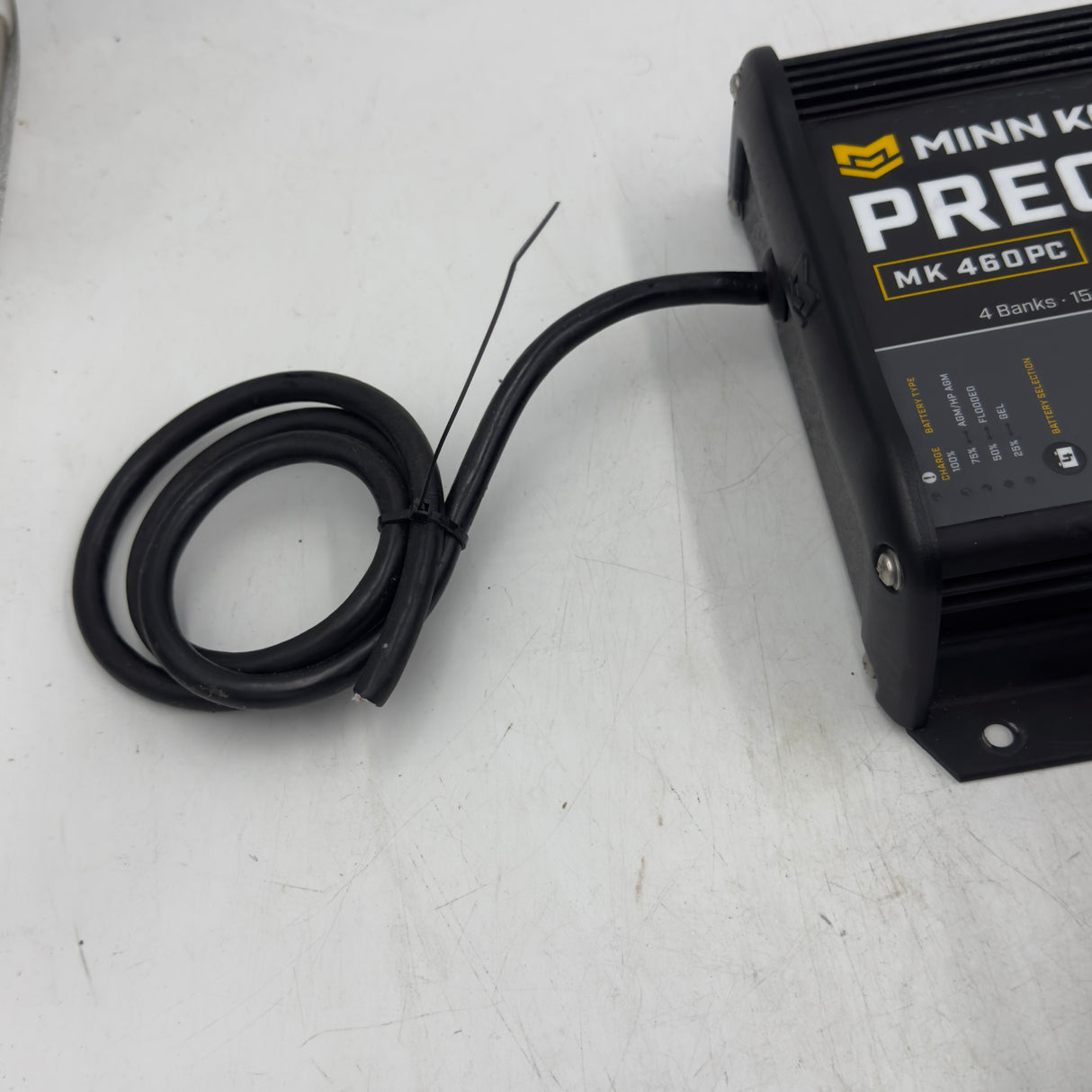 MINN KOTA PRECISION 460 PC 4 BANK CHARGER