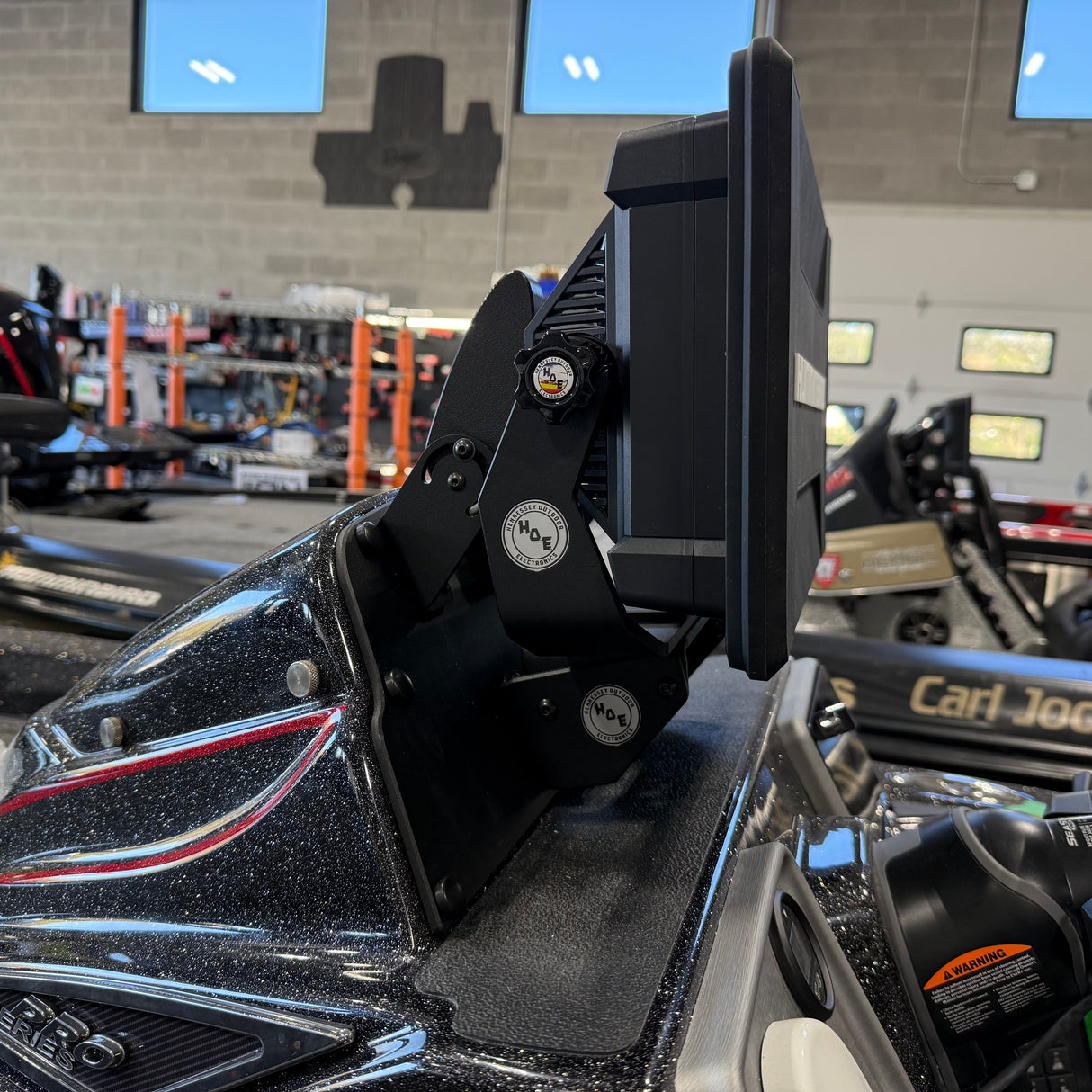 H.O.E SINGLE CONSOLE MOUNT SYSTEM - CAYMAS CX19/CX20/CX21 2025