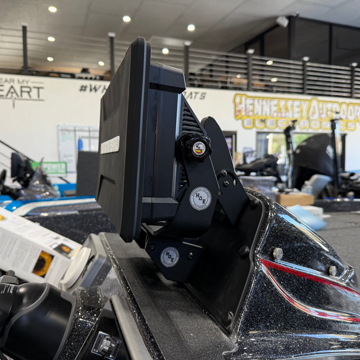 H.O.E SINGLE CONSOLE MOUNT SYSTEM - CAYMAS CX19/CX20/CX21 2025