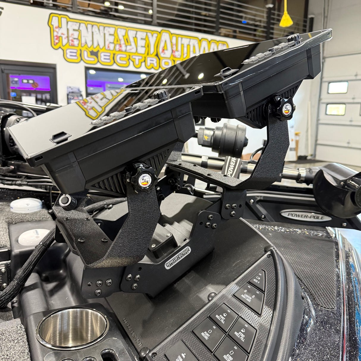 H.O.E DUAL BOW MOUNT SYSTEM - CAYMAS CX20/CX21 2025