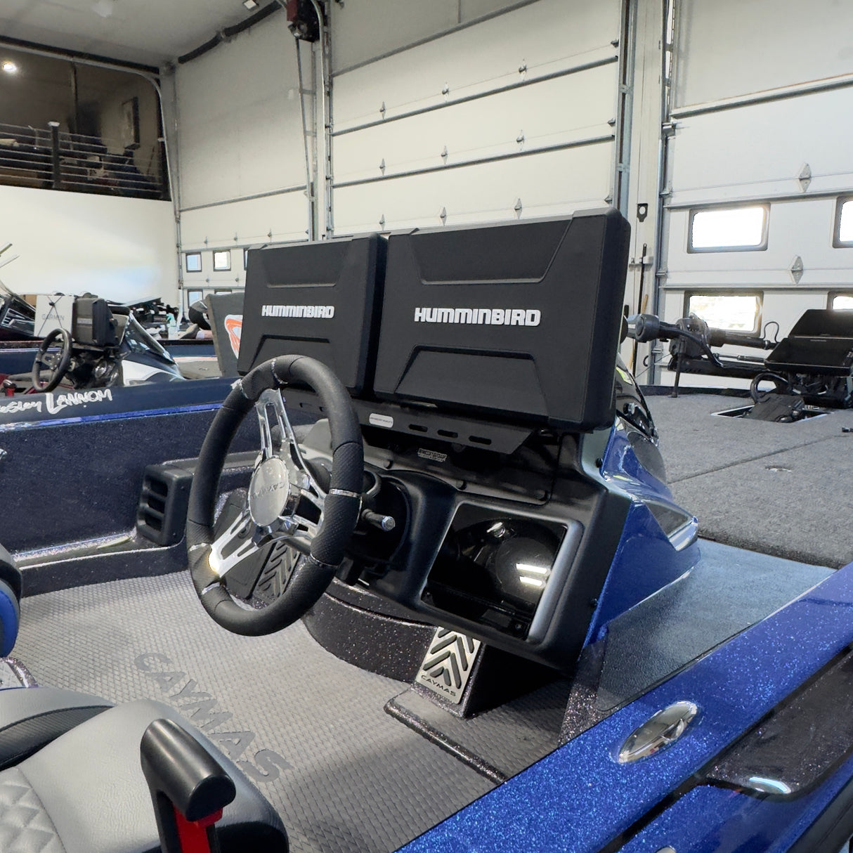 H.O.E. DUAL CONSOLE MOUNT SYSTEM - CAYMAS CX19/CX21 2019-2024