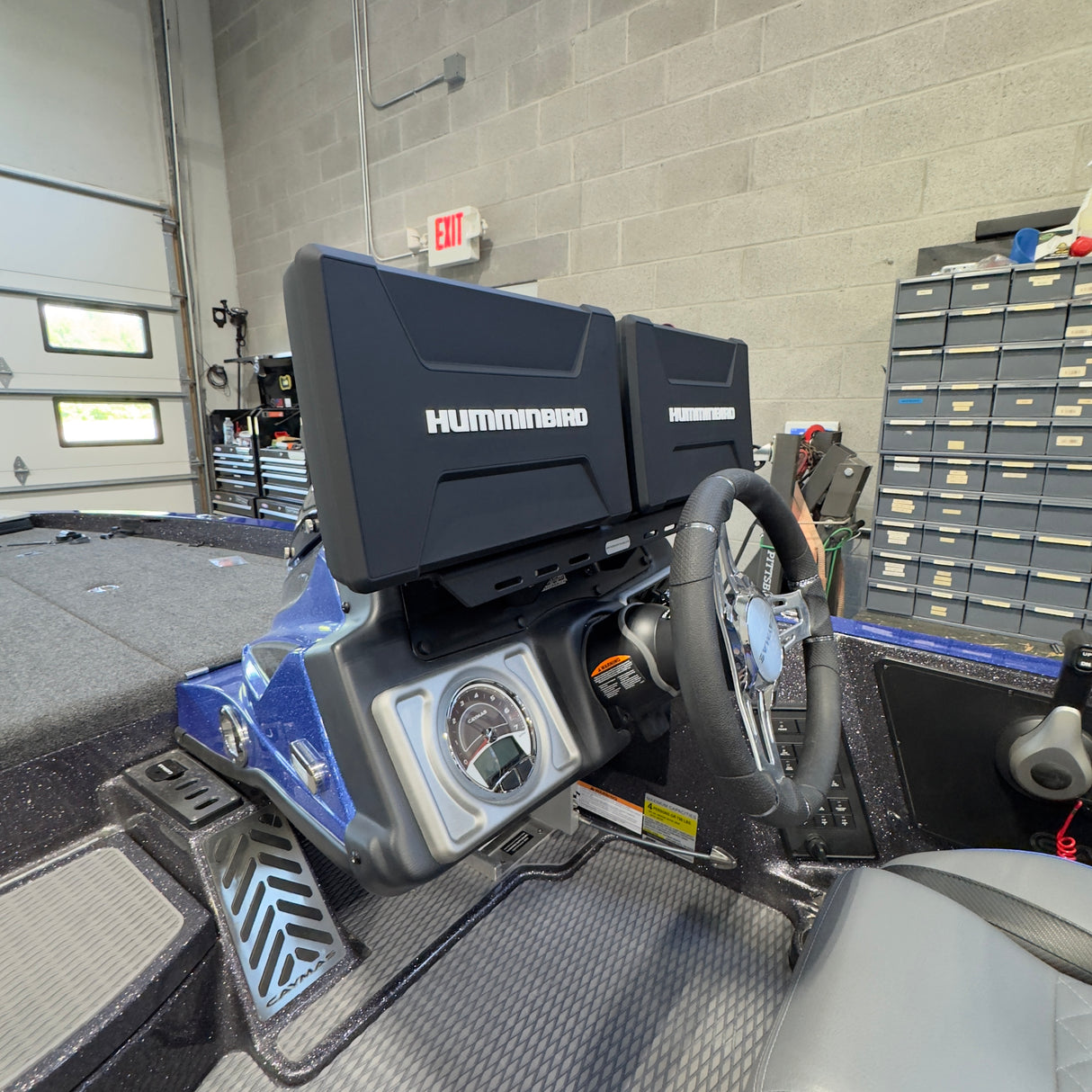 H.O.E. DUAL CONSOLE MOUNT SYSTEM - CAYMAS CX19/CX21 2019-2024