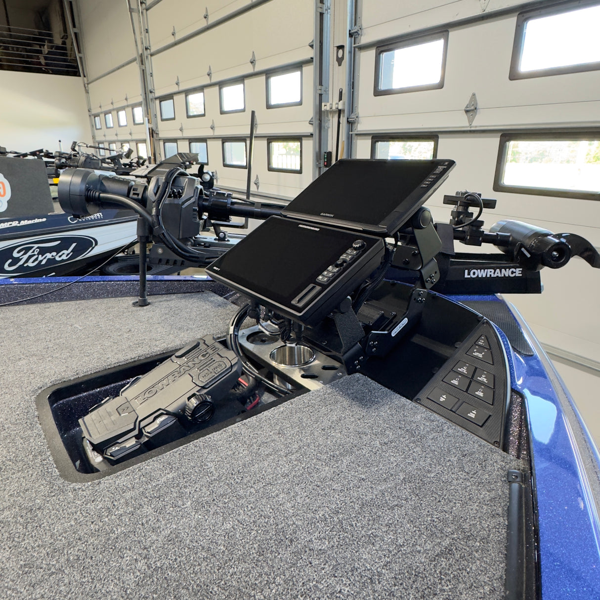 H.O.E. DUAL BOW MOUNT SYSTEM - CAYMAS CX20/CX21 2019-2024