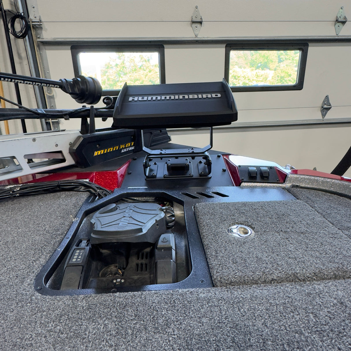 H.O.E. SINGLE BOW MOUNT SYSTEM - TRITON XP SERIES 2024+