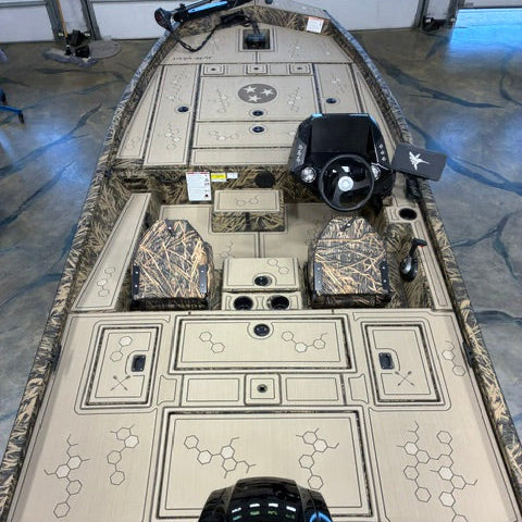 Ulta-Mat by Hennessey Outdoors - 2024 Crestliner XFC 189 Full Boat
