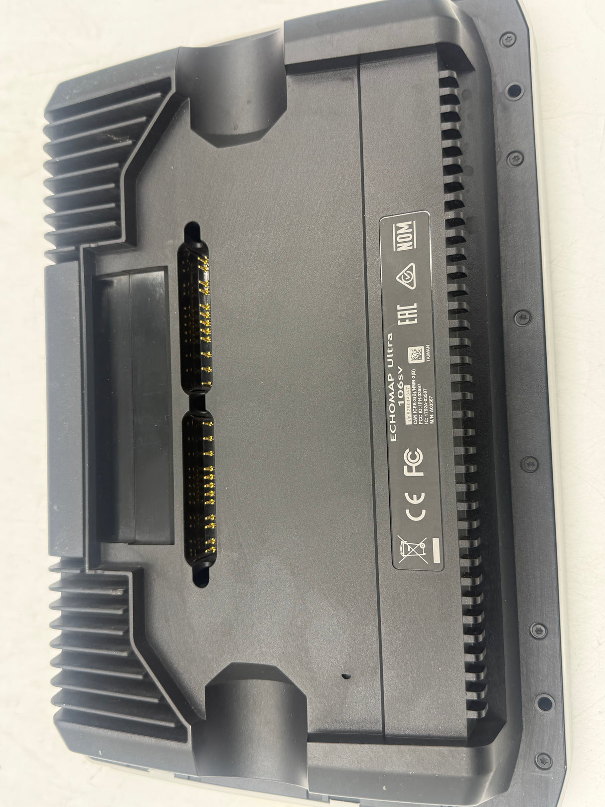 GARMIN ECHOMAP ULTRA 106SV