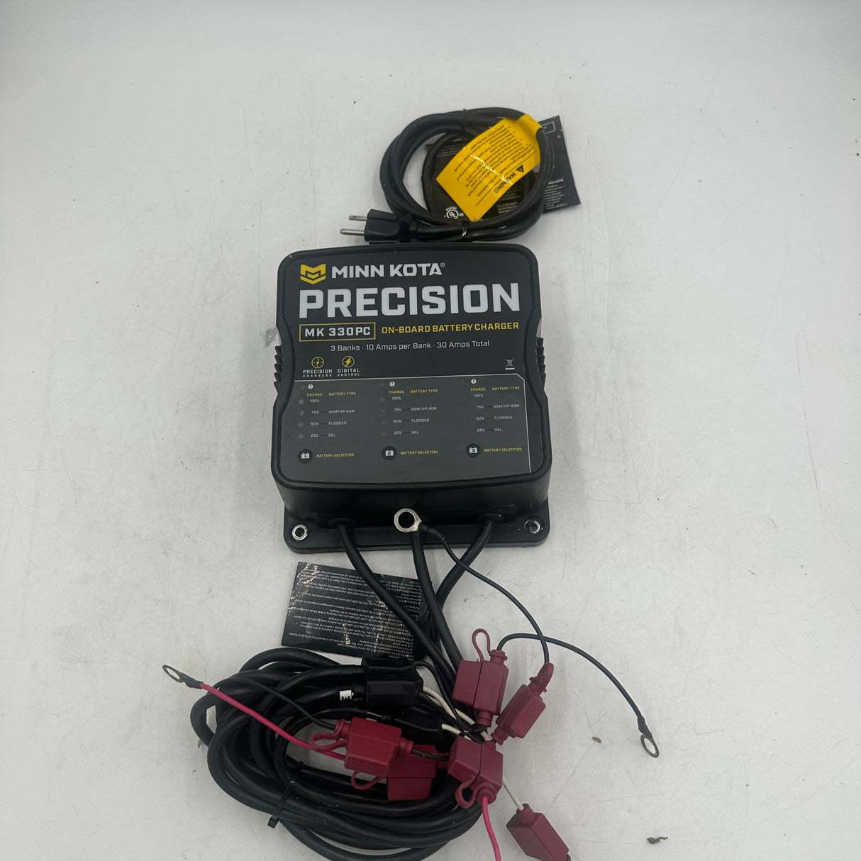 MINN KOTA PRECISION 330PC charger -USED