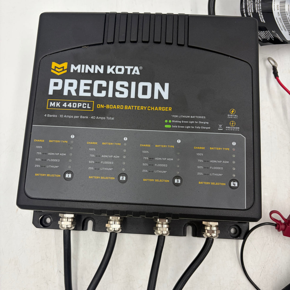 MINNKOTA Percision 4 bank charger