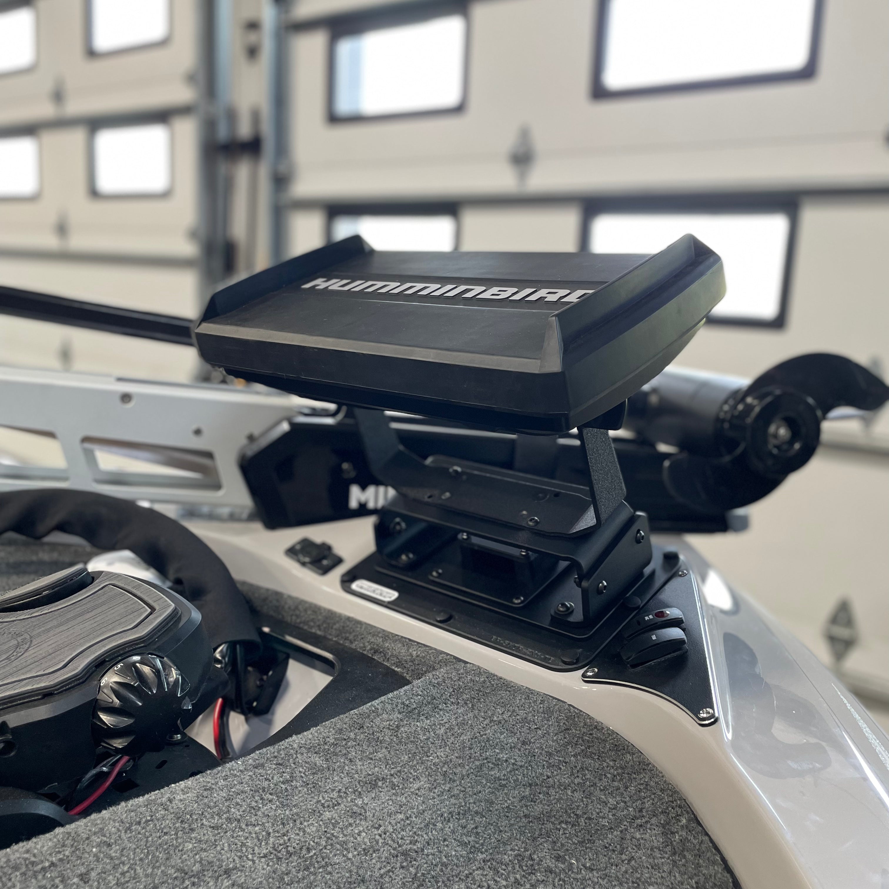 H.O.E. SINGLE BOW MOUNT SYSTEM - SKEETER FX SERIES/2015-2021 ZX