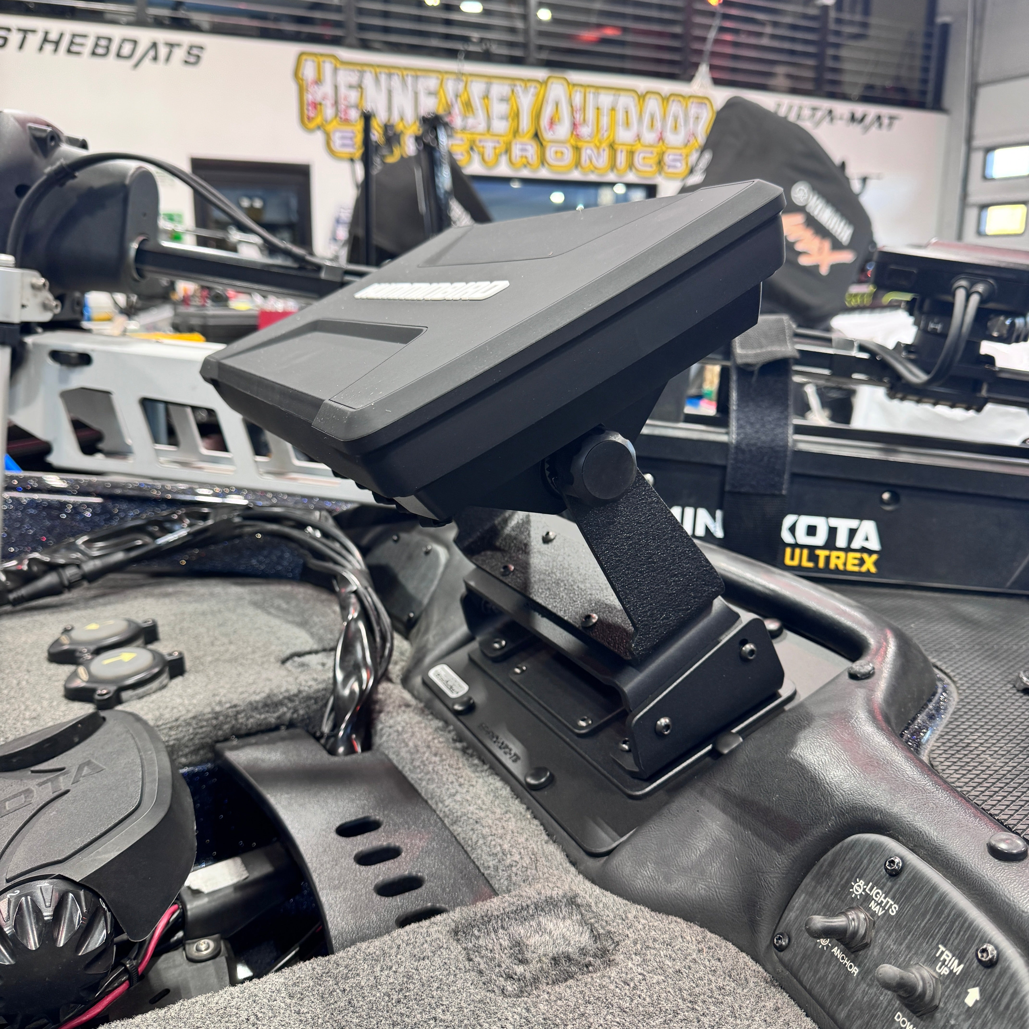 H.O.E. SINGLE BOW MOUNT SYSTEM - 2017 PHOENIX 818, 819, 919, 920