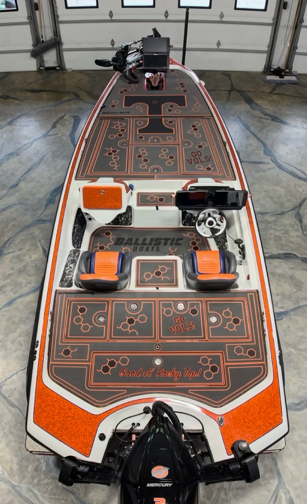 Ulta-Mat by Hennessey Outdoors - 2019 Ballistic 223 Full Boat